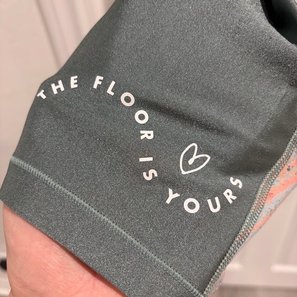 Athleta Girl * Simone Biles Abstract Patterned Leggings with Inside Drawstring - Picture 3 of 7